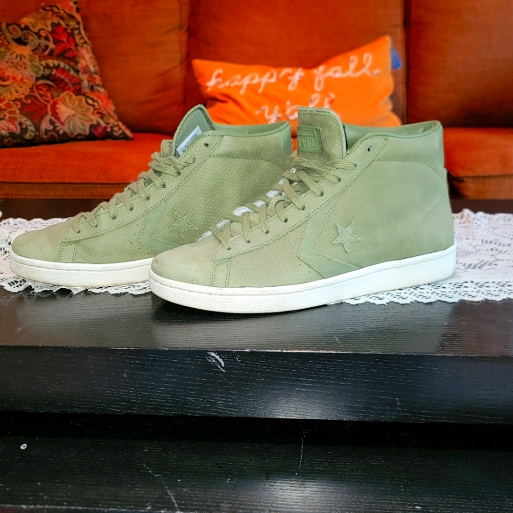 Mens Converse high top sneaker 11.5 green
